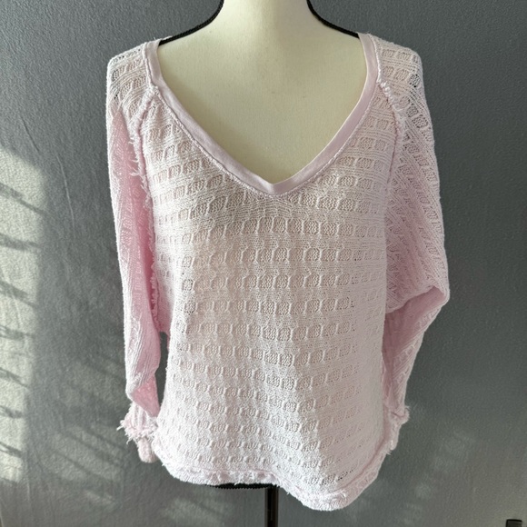 We The Free Boho Soft Pink Knit V-Neck Sweater 100% cotton size extra small - Picture 2 of 13